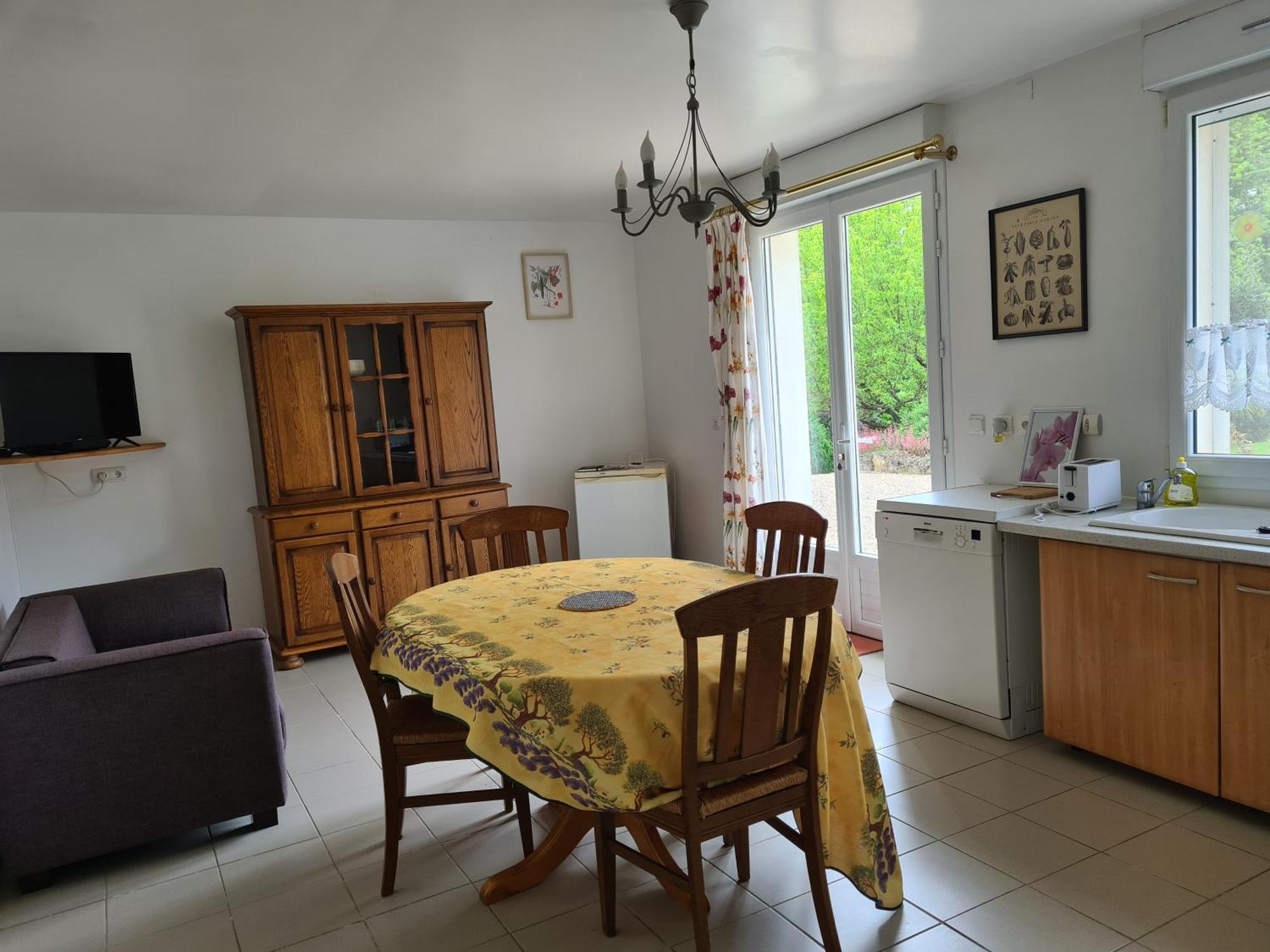 Chez Jaja Et Phiphi Apartment Bourg-et-Comin Exterior foto